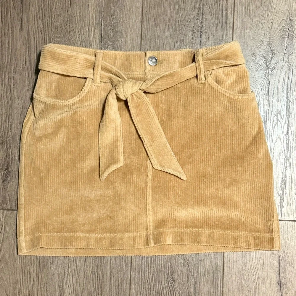 Abercrombie Kids Girls Velour Belted Skirt Shorts Tan Size 13 14
